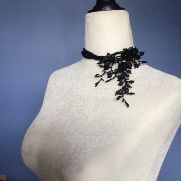 Stunning Black Beaded Vine Choker Necklace - Picture 9 of 12